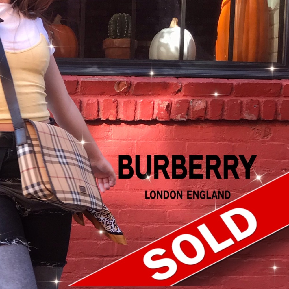 SOLD🚨 - Vintage Burberry bag! Nova check print.